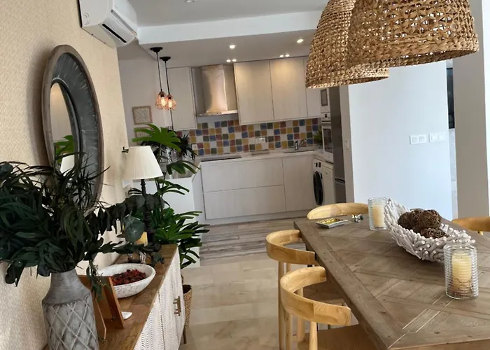 Apartament Atico Solymar *